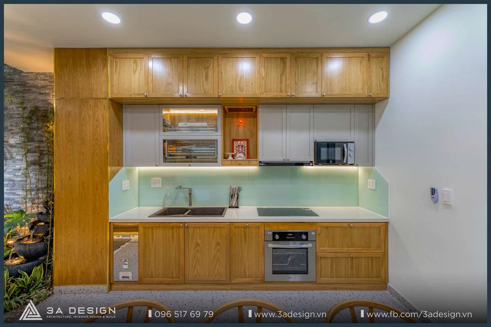 Tủ bếp công trình anh Long - Bình Tân được thiết kế với thành phần gỗ công nghiệp