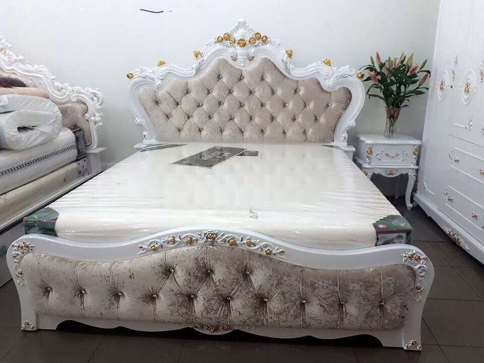 thiết kế nội thất giường cổ điển